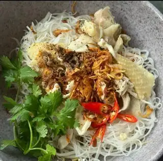 Phở khô Gia Lai - phở 2 tô - gà - 70.000 ₫ tại Bánh Canh Bột Lọc & Phở Khô Gia Lai - Bà Mỹ - Cách Mạng Tháng 8