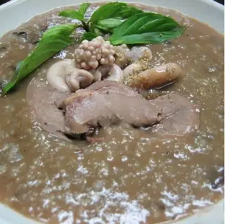 Cháo lòng - 40.000 ₫ tại Ý Nhã - Bún Riêu & Bún Bò - Đào Sư Tích