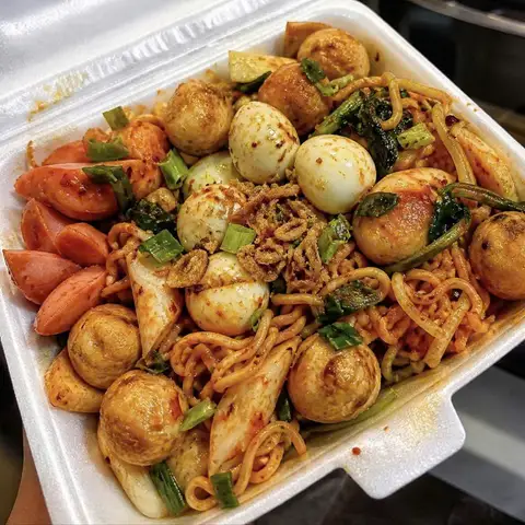 Hình ảnh Mì Trộn, Ăn Vặt & Cá Viên - Đường Ấp 2
