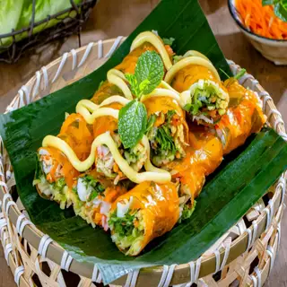 Bánh tráng cuộn kèm sốt - 30.000 ₫ tại Quốc Thiên Bánh Tráng Trộn, Cuốn & Chấm - Lương Hữu Khánh