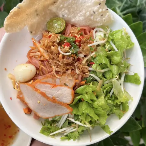 Bếp Thong Thả - Mì Quảng Trộn & Bò Pía - Đồng Đen - Bún/Phở/Mỳ/Cháo gần bạn
