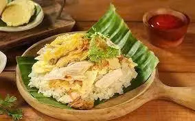 Xôi gà xé - 38.000 ₫ tại Bánh Mì 76 - Phan Đăng Lưu