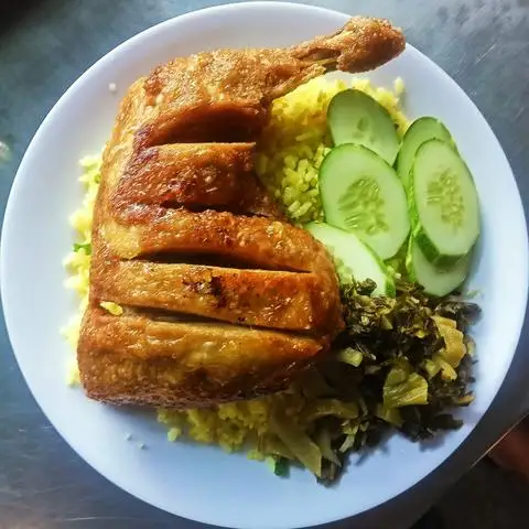 Hình ảnh Thành Phát - Cơm Gà Xối Mỡ - Vĩnh Lộc