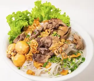 Hủ tiếu dai - lòng trứng - 48.000 ₫ tại Hủ Tiếu Gà Nguyễn Kim - Hậu Giang
