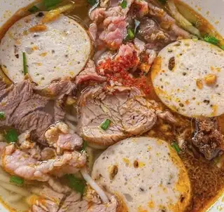 Bún bò Tái-Nạm-Chả  - 55.000 ₫ tại Bún Bò O Mến - Nguyễn Hồng Đào