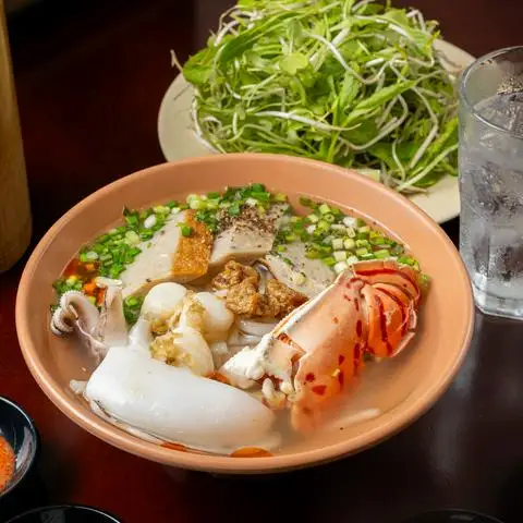 Bánh Canh Càng Cúm Nhựt Tân - Trần Quang Diệu - Bún/Phở/Mỳ/Cháo gần bạn