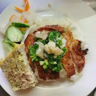 Cơm sườn chả - 60.000 ₫ tại Cơm Tấm Thảo - Cách Mạng Tháng Tám