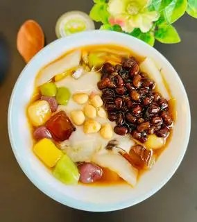 Chè đậu thập cẩm - 26.000 ₫ tại Chè Ngon Chuẩn Vị - Trần Trọng Cung