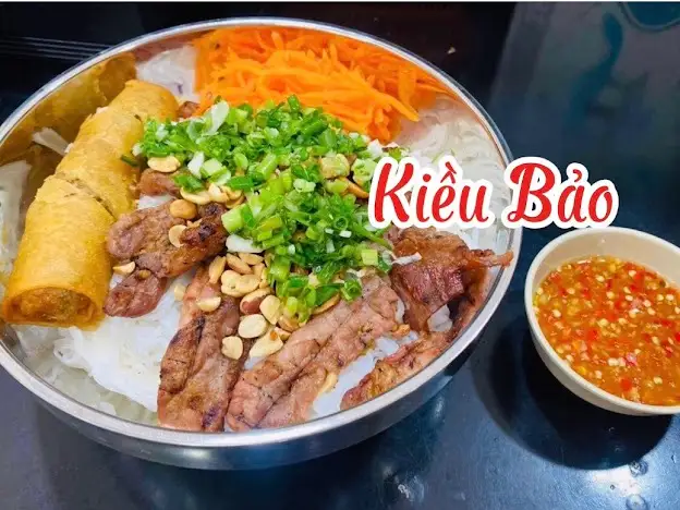 Bún thịt nướng - chả giò - 34.000 ₫ tại Bún Thịt Nướng Kiều Bảo - Đề Thám