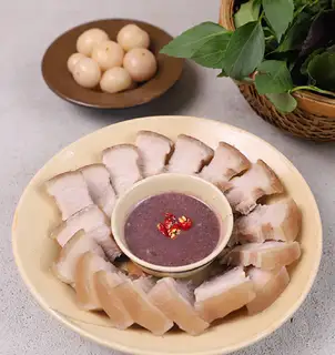 Cơm thịt luộc cà pháo - 65.000 ₫ tại Bia Hà Nội 313 - Cơm Trưa Văn Phòng - Nguyễn Trọng Tuyển