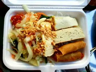 Bún Mì Xào Chay - 30.000 ₫ tại Xôi Mặn & Bún Xào Chay - Trịnh Đình Trọng