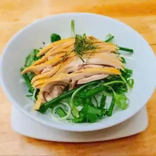 Hình ảnh Phở gà đùi