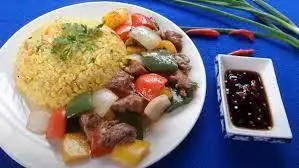 Cơm bò lúc lắc - 45.000 ₫ tại Cơm Chiên & Nui Xào Bò - Cống Quỳnh