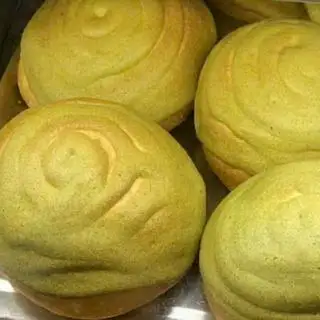 Hình ảnh Roti nhân trà xanh