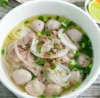 Phở nạm - bò viên - 58.000 ₫ tại Phở Hòa Không Bột Ngọt - Đường C18