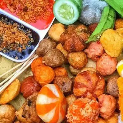 Ăn Vặt Trang - Cá Viên Chiên & Bánh Tráng Trộn - Nguyễn Hữu Tiến - Ăn vặt gần bạn