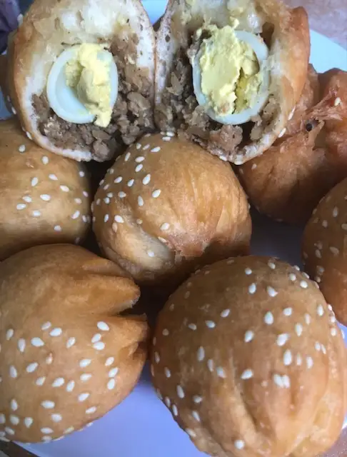 Bánh bao chiên trứng cút thịt - 10.000 ₫ tại Bánh Tiêu Đậu Xanh Sầu Riêng & Bánh Bao Chiên D20 - Trường Sa