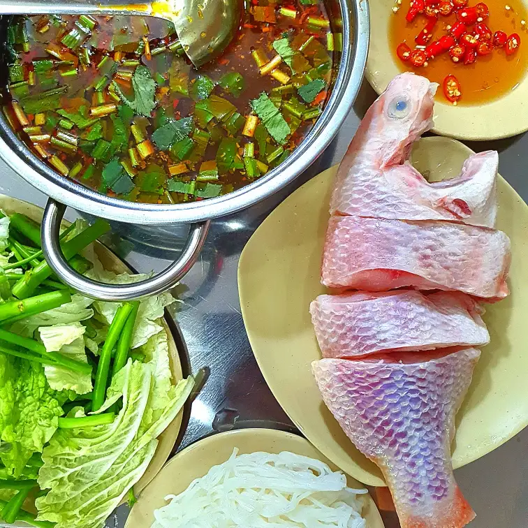 Lẩu cá điêu hồng - 100.000 ₫ tại Quán 107 - Lẩu Cá - Bùi Đình Túy
