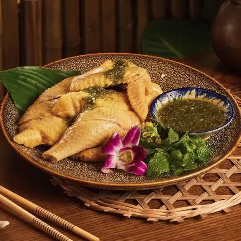 Hình ảnh Long Gà Quán - Nước Phần Lan
