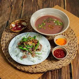 Hình ảnh Bánh hỏi cháo lòng Bình Định đặc biệt