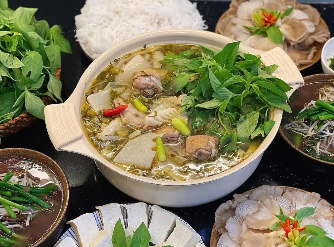 Lẩu gà lá é lớn (6 người) - 400.000 ₫ tại Tao Ngộ Quán - Lẩu Gà Lá É Phú Yên - chung cư Nguyễn Ngọc Phương