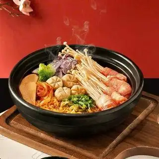 Hình ảnh Mì kim chi thập cẩm