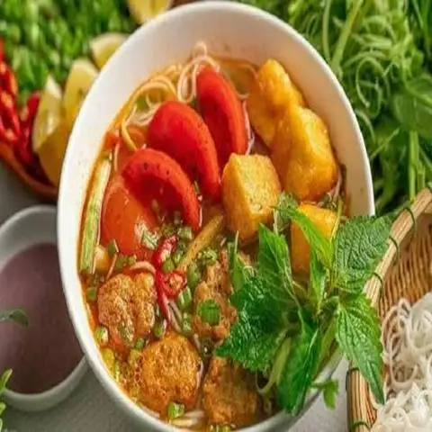 Hình ảnh Bún Riêu Cua Đồng Hột Vịt Lộn - Lê Đức Thọ