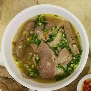 Bún bò nạm - 42.000 ₫ tại La Cà Quán - Bún Bò & Bò Né - An Bình