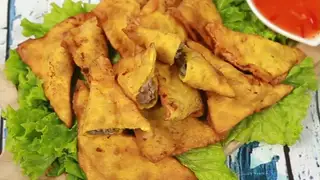 Hoành thánh 5 miếng - 14.000 ₫ tại Viên Chiên Nước Mắm - Đường Số 3