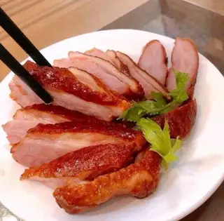 Hình ảnh Lườn ngỗng hun khói nguyên miếng