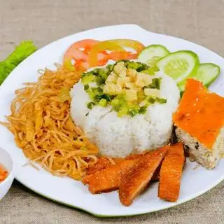 Hình ảnh Cơm sườn bì chả