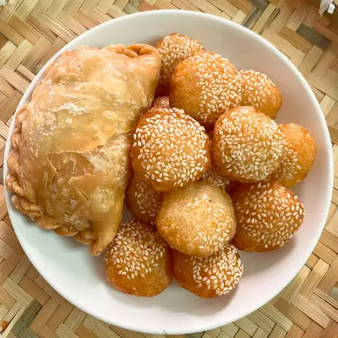 Bánh Cam - Trần Hữu Trang - Ăn vặt gần bạn