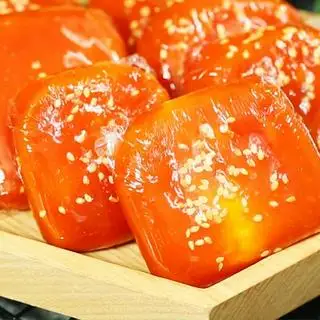 Hình ảnh Bánh gấc đặc biệt