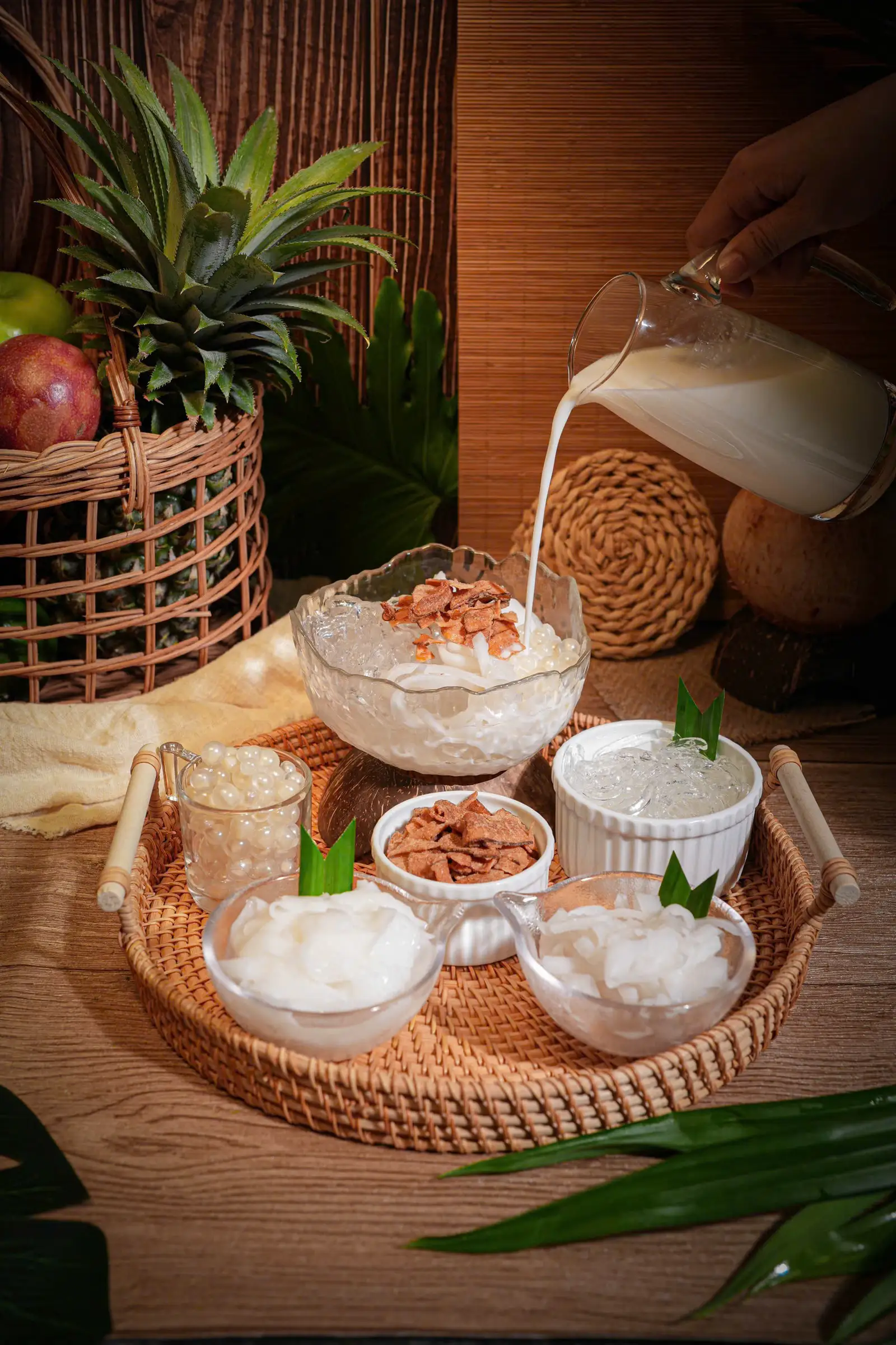 Chè dừa dầm - 32.000 ₫ tại Tiệm Chè Tư Phượng - Lê Văn Lương