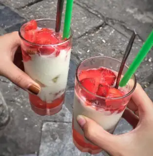 Hình ảnh Yogurt dầm dâu