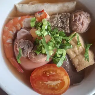 Bún riêu cua có giò - 65.000 ₫ tại 2 Mẹ Con - Bún Riêu Cua & Canh Bún - Bùi Minh Trực