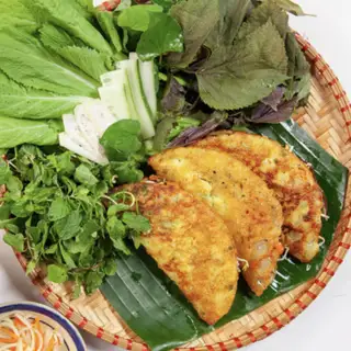 Bánh xèo thịt - 18.000 ₫ tại Bánh Xèo Tôm Thịt Anh Chánh - Cô Giang