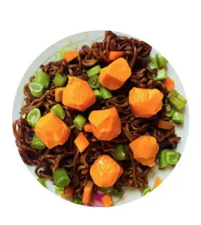 Hình ảnh Mì tương đen tôm viên