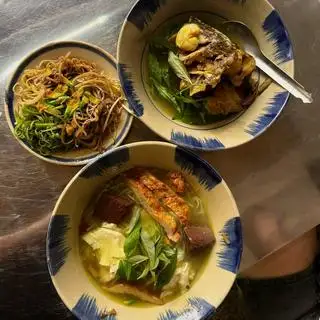 Hình ảnh Bún cá Châu Đốc kèm đầu cá lóc lớn