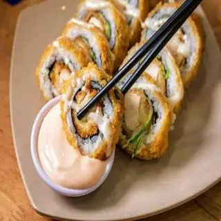 Hình ảnh Kimbap - bánh gạo - gà viên