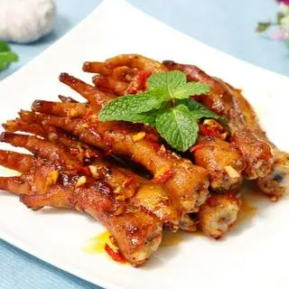 Hình ảnh Chân gà rút xương nướng