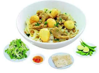 Mì quảng sườn trứng cút - 65.000 ₫ tại Ăn Là Ghiền - Mì Quảng & Cơm Gà - Nguyễn Thị Nhung