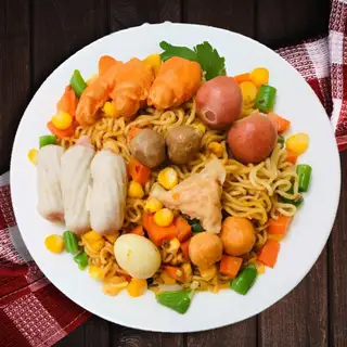 Hình ảnh Mì trộn siêu topping