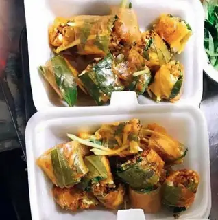 Bánh tráng cuốn bơ sốt đặc biệt - 40.000 ₫ tại Bánh Tráng - Tré Trộn - Nguyễn Gia Trí