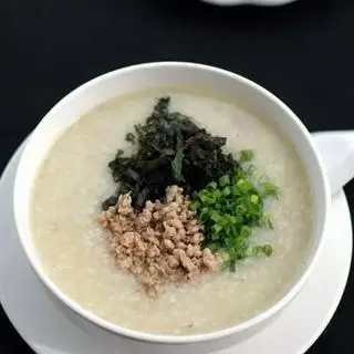 Hình ảnh Cháo thịt bằm hành tía tô