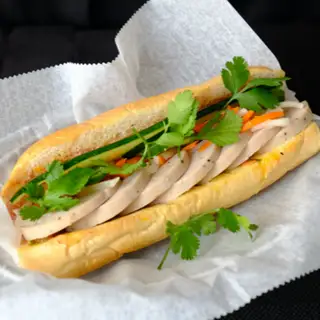 Bánh mì chả lụa - 24.000 ₫ tại Bánh Mì Cô Yến - Vĩnh Khánh