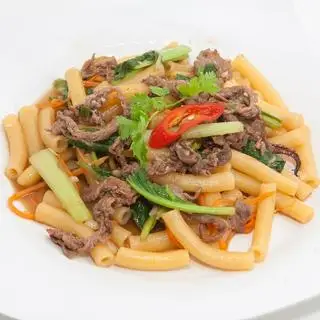 Nui xào bò - 48.000 ₫ tại Bột Chiên Bé Hí - Điện Biên Phủ