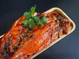 Hình ảnh Nửa con vịt trời quay sốt tiêu xanh - Nửa cái chân giò rút xương quay lá mắc mật - 5 chai fanta soda kem