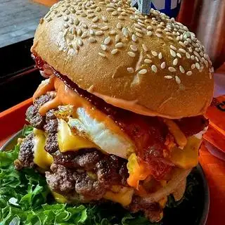 Burger bò supreme - beef supreme - 200.889 ₫ tại Cheese Burger - Nguyễn Oanh