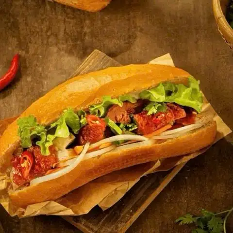 Hình ảnh Bánh Mì Heo Quay Tuyền Ký - Lê Văn Việt